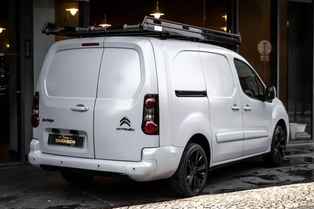 Citroën BERLINGO VAN XL 1.5 BLUE HDI 3 LUGARES 2018 - 13750 EUR, 221395 km - AUTO.MOTO.pt - 221395km - foto 30 de 35