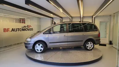 SEAT Alhambra 2005 - 7500 EUR, 299890 km - AUTO.MOTO.pt - 299890km - foto 15 de 57