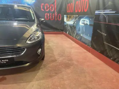 Ford Fiesta 2021 - 13999 EUR, 80000 km - AUTO.MOTO.pt - 80000km - foto 11 de 46