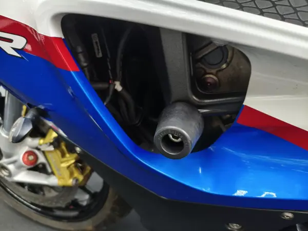 BMW S 1000 RR 2011 - 10500 EUR, 63000 km - AUTO.MOTO.pt - 63000km - foto 21 de 29