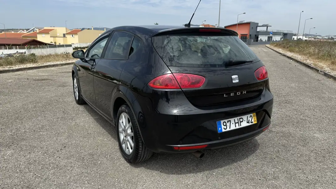 SEAT Leon 2009 - 6900 EUR, 250000 km - 250000km - foto 8 de 30