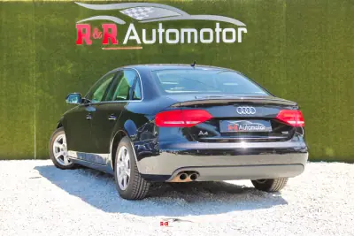 Audi A4 2011 - 11900 EUR, 233000 km - AUTO.MOTO.pt - 233000km - foto 2 de 19
