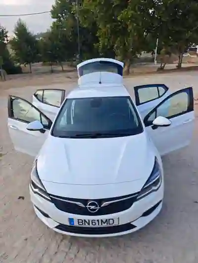 Opel Astra 2020 - 12000 EUR, 118000 km - AUTO.MOTO.pt - 118000km - foto 2 de 15