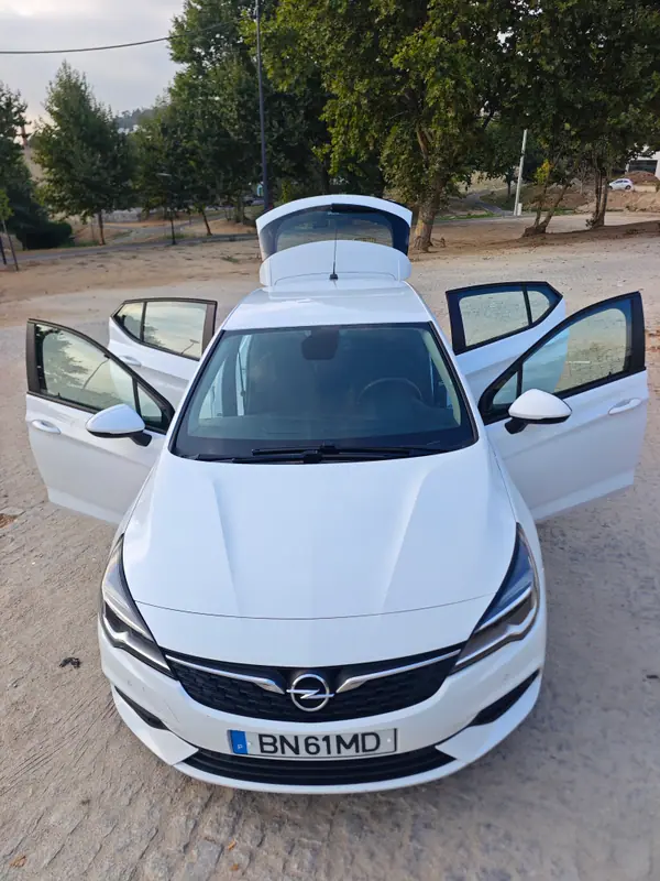 Opel Astra 2020 - 12000 EUR, 118000 km - AUTO.MOTO.pt - 118000km - foto 2 de 15