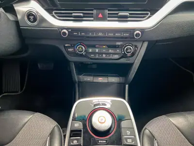 Kia e-Niro 2021 - 21900 EUR, 58000 km - AUTO.MOTO.pt - 58000km - foto 17 de 21