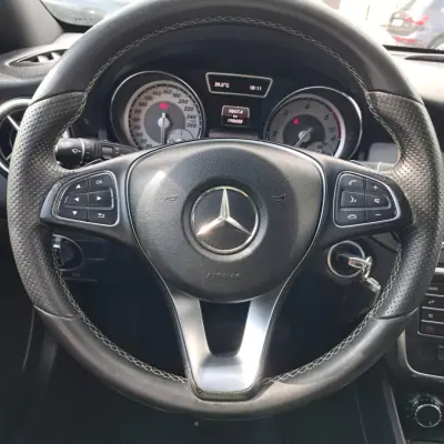 Mercedes-Benz CLA 220 2015 - 17690 EUR, 199000 km - AUTO.MOTO.pt - 199000km - foto 8 de 14