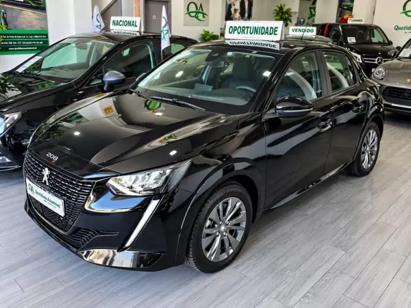 Peugeot e-208 50 kWh Active Pack 2023 Elétrico — 28 377 km · Beja Peugeot e-208 50 kWh Active Pack 2023 Elétrico