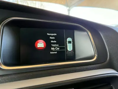 Volvo V40 2014 - 10950 EUR, 203325 km - AUTO.MOTO.pt - 203325km - foto 17 de 32