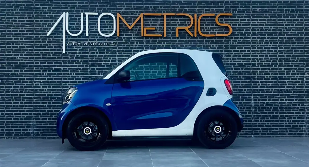 Smart Fortwo Cabrio 2015 - 9250 EUR, 176000 km - AUTO.MOTO.pt - 176000km - foto 10 de 12
