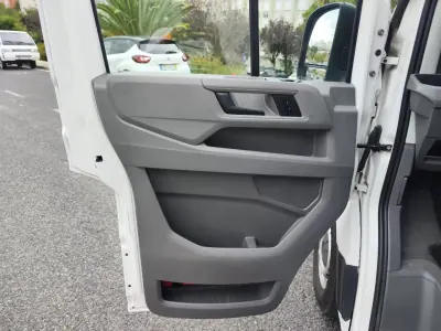 VW Crafter 2.0 TDi L4H3 2019 - 17980 EUR, 250000 km - AUTO.MOTO.pt - 250000km - foto 15 de 32