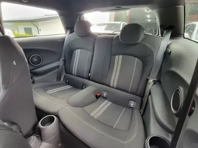 MINI Cooper 2015 - 20990 EUR, 182000 km - AUTO.MOTO.pt - 182000km - foto 19 de 33