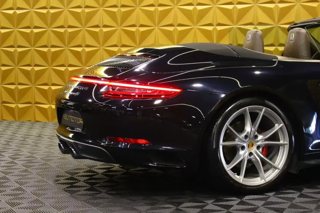 Porsche 991 2017 - 119000 EUR, 75000 km - AUTO.MOTO.pt - 75000km - foto 9 de 34