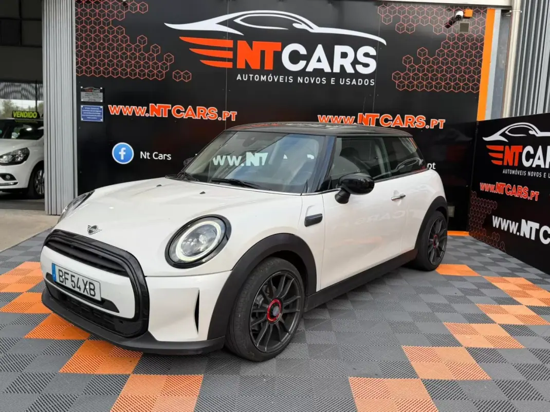 MINI Cooper 2023 - 22900 EUR, 48618 km - AUTO.MOTO.pt - 48618km - foto 1 de 15