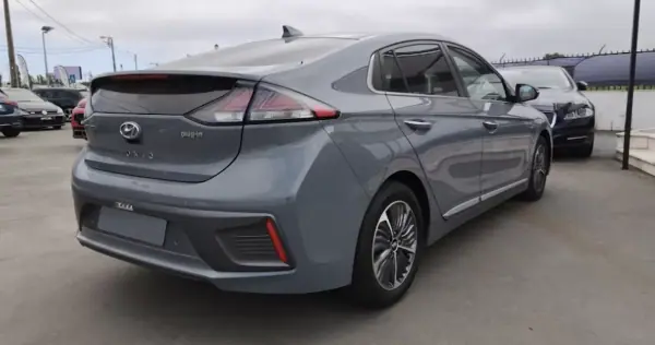 Hyundai Ioniq 2020 - 14500 EUR, 196456 km - AUTO.MOTO.pt - 196456km - foto 4 de 11
