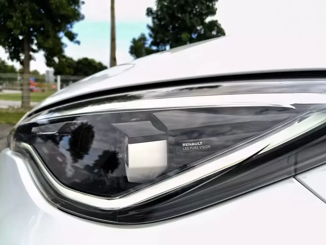 Renault Zoe 2023 - 19490 EUR, 56678 km - 56678km - foto 28 de 28