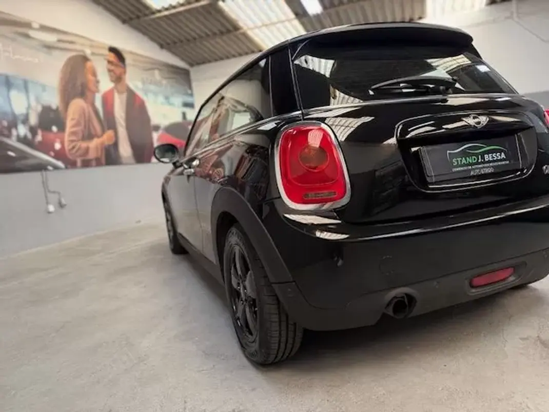 MINI 3 Portas 2017 - 13999 EUR, 142517 km - AUTO.MOTO.pt - 142517km - foto 9 de 16