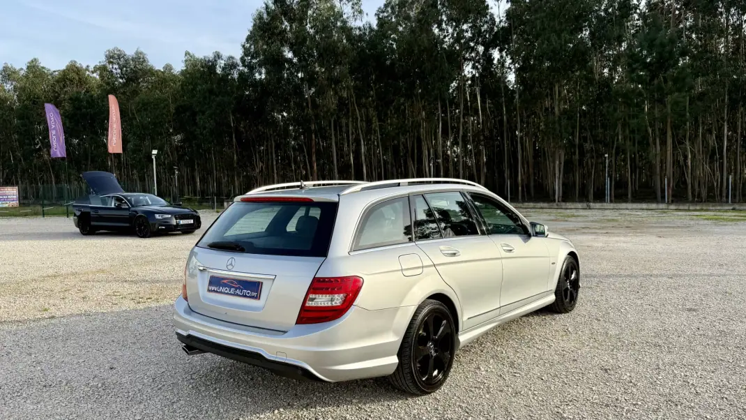 Mercedes-Benz C 180 2014 - 14900 EUR, 245000 km - AUTO.MOTO.pt - 245000km - foto 7 de 25