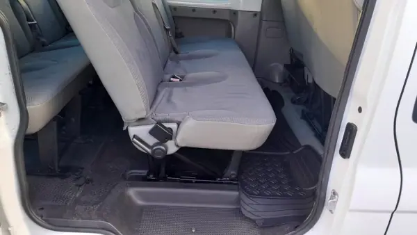 Renault Trafic 2006 - 11900 EUR, 211000 km - AUTO.MOTO.pt - 211000km - foto 14 de 14