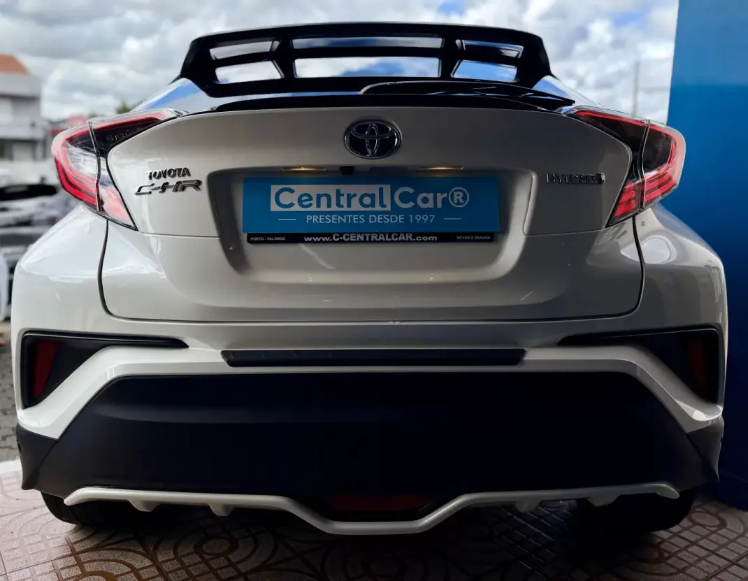 Toyota C-HR 2019 - 23950 EUR, 80000 km - 80000km - foto 9 de 31