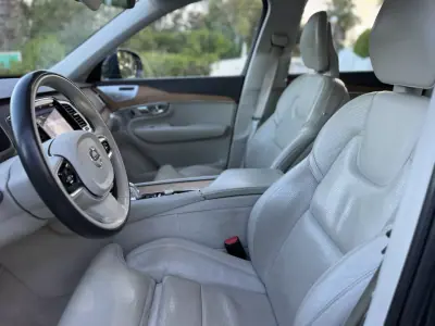 Volvo XC 90 2016 - 24999 EUR, 180000 km - AUTO.MOTO.pt - 180000km - foto 25 de 25