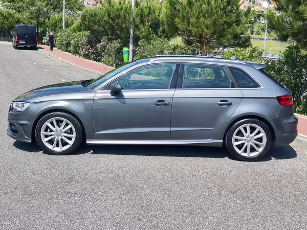 Audi A3 Sportback 2016 - 16980 EUR, 199550 km - AUTO.MOTO.pt - 199550km - foto 12 de 39