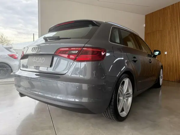 Audi A3 Sportback 2016 - 16000 EUR, 158000 km - AUTO.MOTO.pt - 158000km - foto 4 de 94