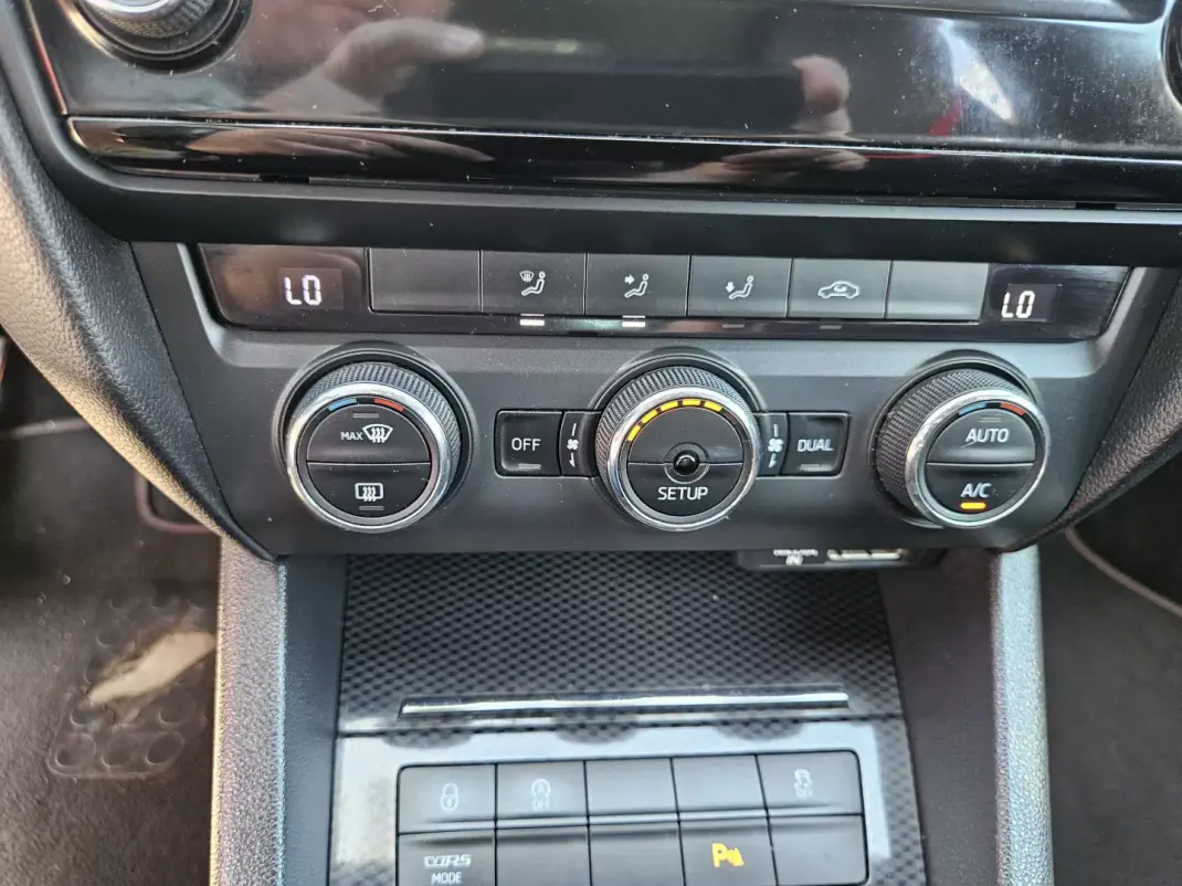 Skoda Octavia Break 2014 - 14500 EUR, 257000 km - AUTO.MOTO.pt - 257000km - foto 57 de 78