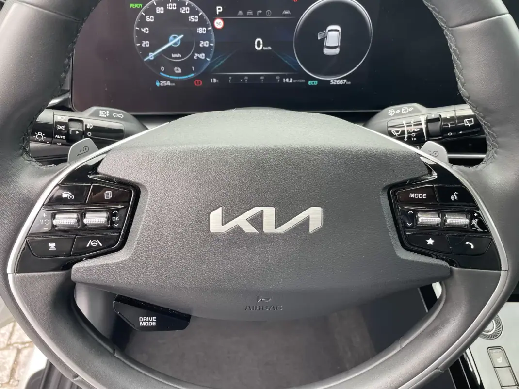 Kia Niro EV 2022 - 25850 EUR, 52642 km - AUTO.MOTO.pt - 52642km - foto 37 de 44