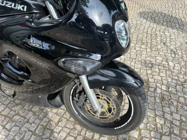 Suzuki GSX 1250FA 2000 - 1900 EUR, 41199 km - AUTO.MOTO.pt - 41199km - foto 10 de 18