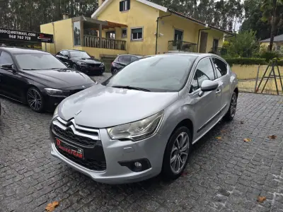 Citroën DS4 2011 - 11900 EUR, 230000 km - AUTO.MOTO.pt - 230000km - foto 11 de 11