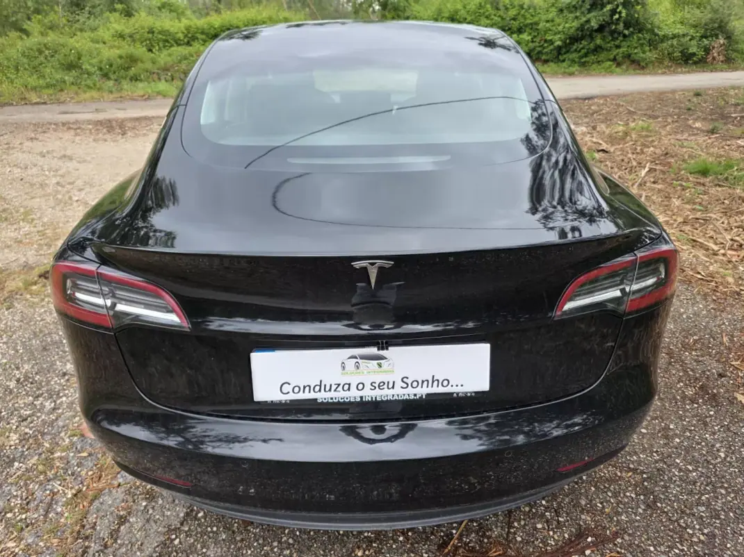Tesla Model 3 2019 - 23900 EUR, 177000 km - AUTO.MOTO.pt - 177000km - foto 20 de 42