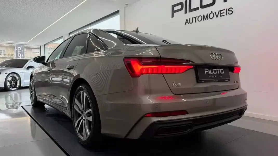 Audi A6 2019 - 34990 EUR, 140670 km - AUTO.MOTO.pt - 140670km - foto 9 de 37