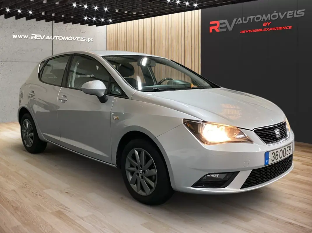 SEAT Ibiza 2014 - 5750 EUR, 290400 km - AUTO.MOTO.pt - 290400km - foto 2 de 19