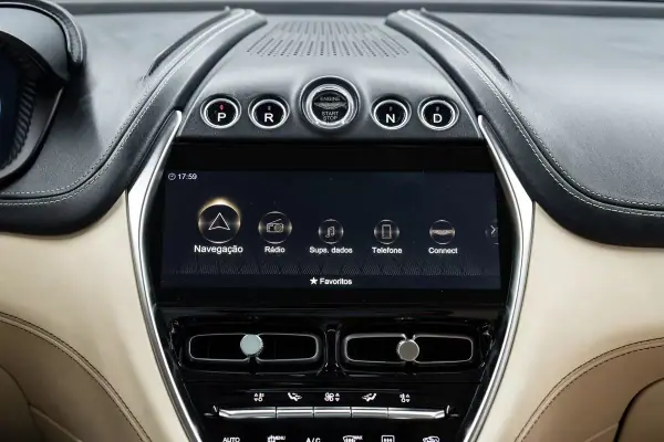 Aston Martin DBX 2020 - 149950 EUR, 55000 km - AUTO.MOTO.pt - 55000km - foto 37 de 53