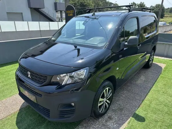 Peugeot Partner 1.5HDI 3lugares 2019 - 12900 EUR, 117000 km - AUTO.MOTO.pt - 117000km - foto 49 de 52