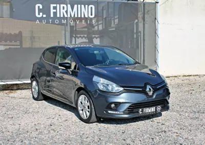 Renault Clio 2018 - 12250 EUR, 45634 km - AUTO.MOTO.pt - 45634km - foto 3 de 24