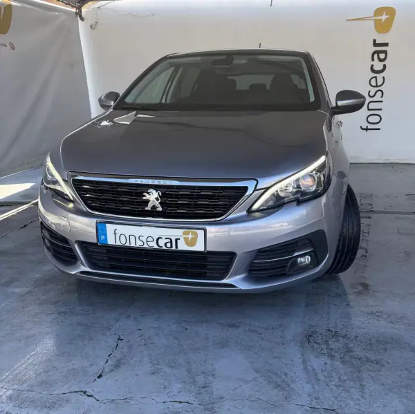Peugeot 308 2017 - 10990 EUR, 143560 km - AUTO.MOTO.pt - 143560km - foto 7 de 14