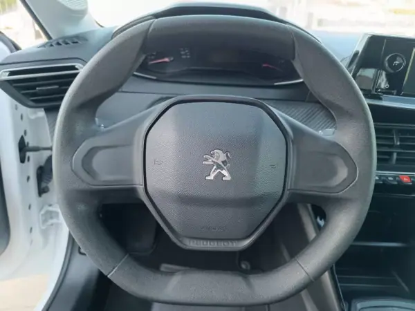 Peugeot 208 2020 - 14750 EUR, 32000 km - AUTO.MOTO.pt - 32000km - foto 20 de 23