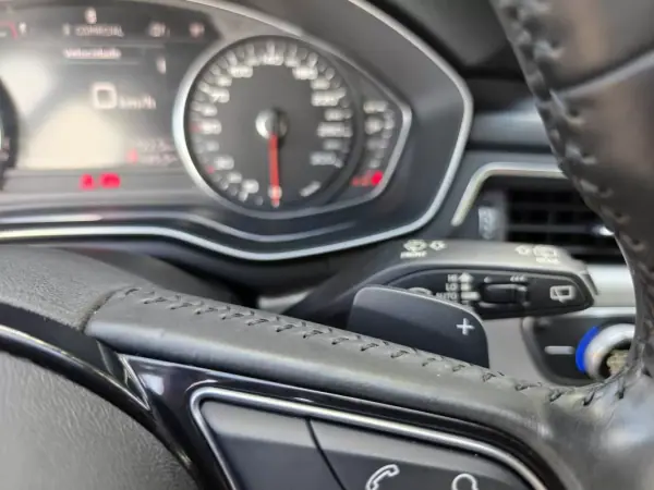 Audi A4 Avant 2019 - 23990 EUR, 79500 km - 79500km - foto 31 de 46