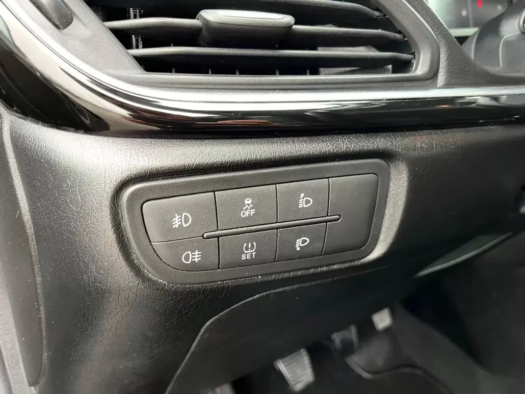 Fiat Tipo 2021 - 11900 EUR, 116480 km - AUTO.MOTO.pt - 116480km - foto 22 de 34