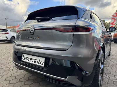 Renault Mégane E-Tech 2022 - 22500 EUR, 73000 km - AUTO.MOTO.pt - 73000km - foto 27 de 36