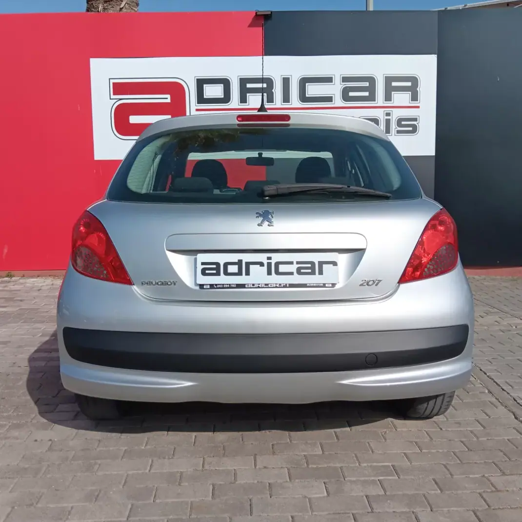 Peugeot 207 2007 - 5500 EUR, 181334 km - AUTO.MOTO.pt - 181334km - foto 5 de 15