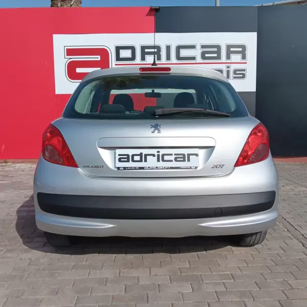 Peugeot 207 2007 - 5500 EUR, 181334 km - AUTO.MOTO.pt - 181334km - foto 5 de 15