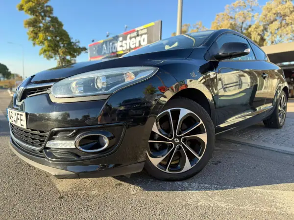 Renault Mégane Coupe 2014 - 12900 EUR, 155557 km - AUTO.MOTO.pt - 155557km - foto 2 de 32