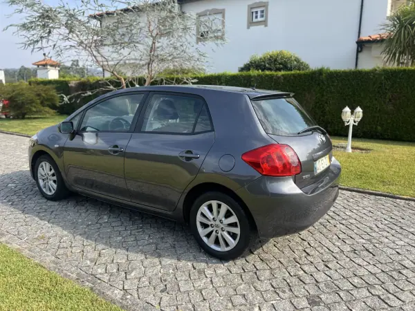 Toyota Auris 2007 - 5990 EUR, 286953 km - AUTO.MOTO.pt - 286953km - foto 3 de 12