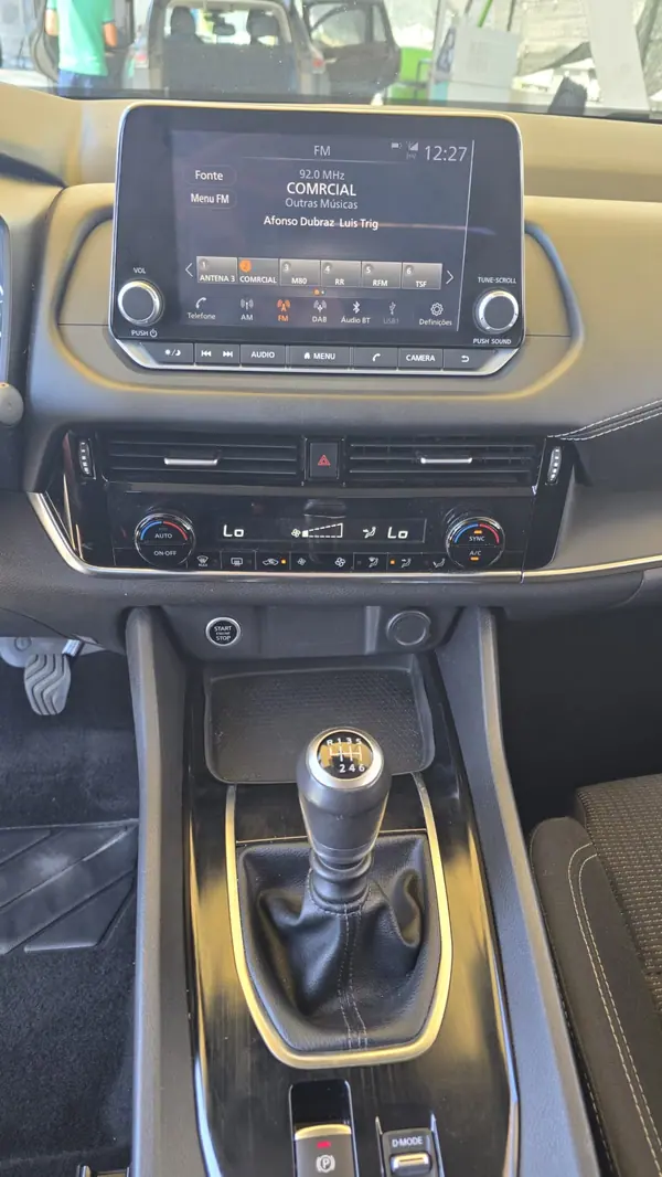 Nissan Qashqai 2021 - 21000 EUR, 50000 km - AUTO.MOTO.pt - 50000km - foto 7 de 12