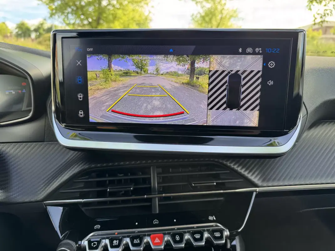 Peugeot 2008 2025 - 24900 EUR, 22017 km - AUTO.MOTO.pt - 22017km - foto 17 de 25