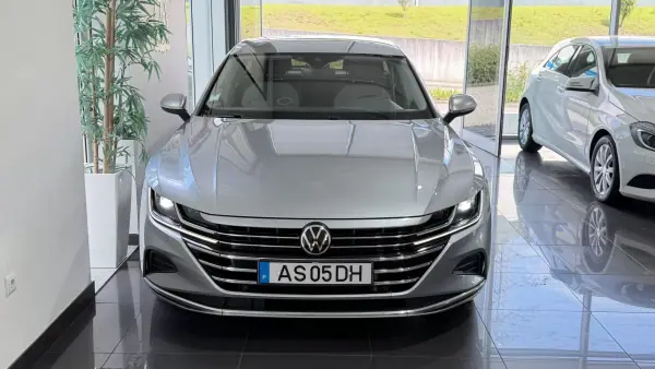 Volkswagen Arteon Shooting Brake 2022 - 24999 EUR, 171121 km - AUTO.MOTO.pt - 171121km - foto 5 de 33