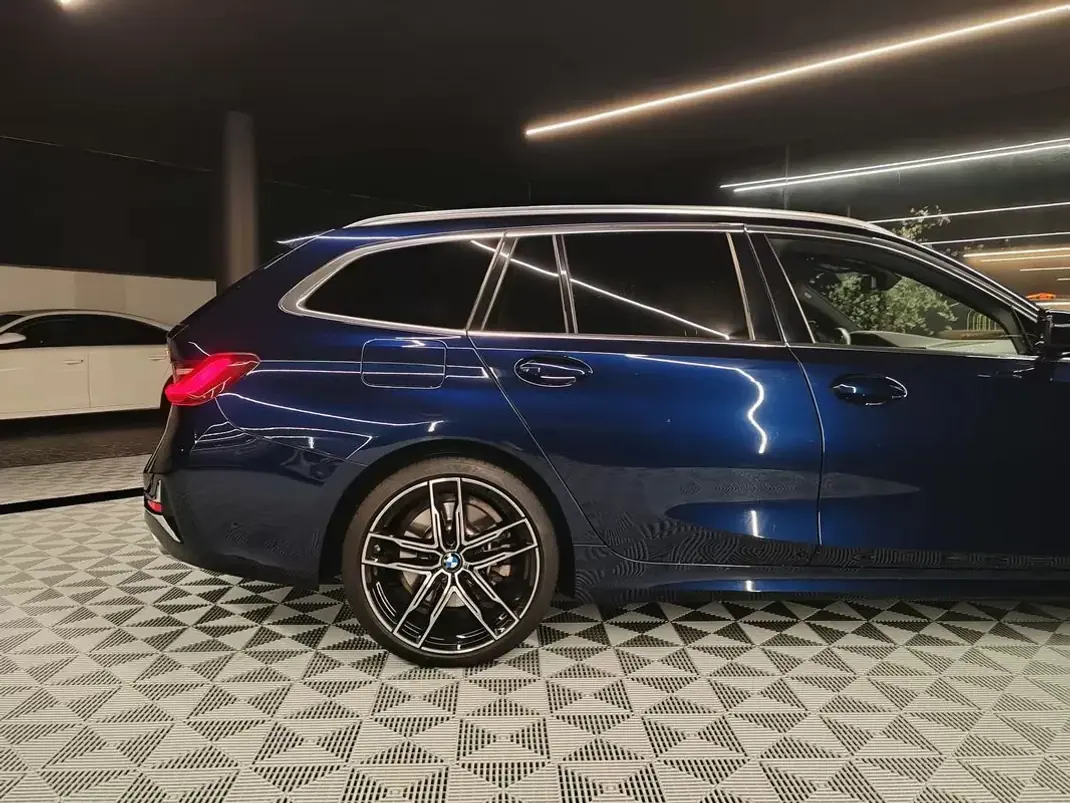 BMW 320 2021 - 28750 EUR, 112168 km - AUTO.MOTO.pt - 112168km - foto 11 de 29