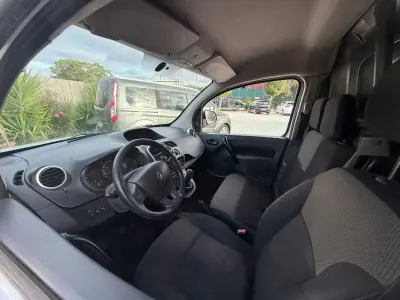 Renault KANGOO 1.5DCI 3L C/IVA 2019 - 8456 EUR, 175000 km - AUTO.MOTO.pt - 175000km - foto 12 de 23